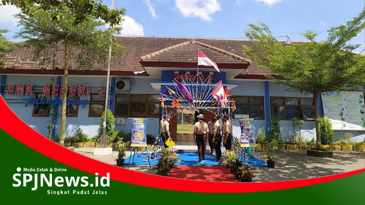 SMKN 2 Tulungagung V LSM BADAK Yang Kami Minta Bukan Rangkuman Laporan: Tapi LPJ secara Detail dan Rinci 